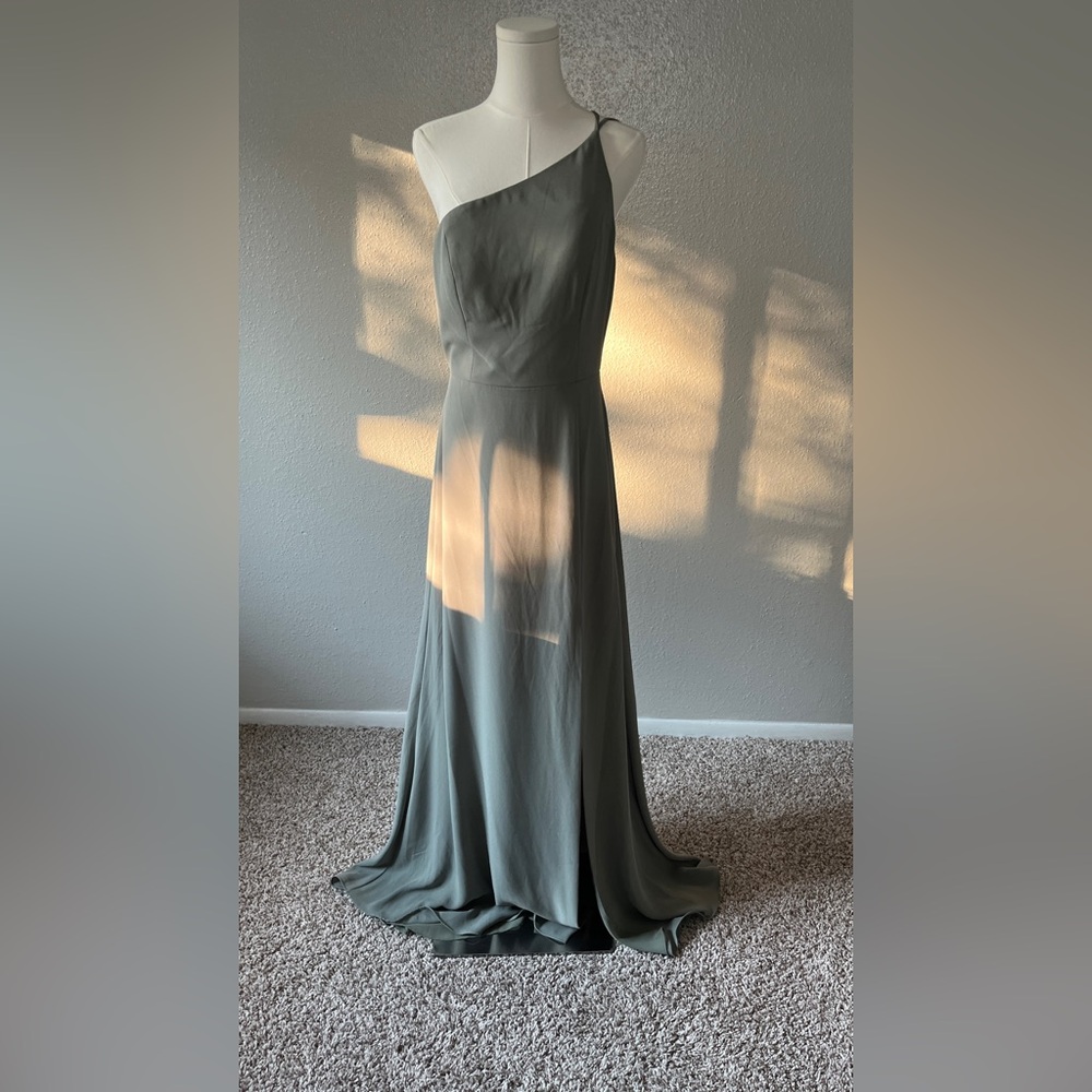 Carly by Jenny Yoo in Moss Pebbled Crepe | Size 10 Bridesmaid Dress